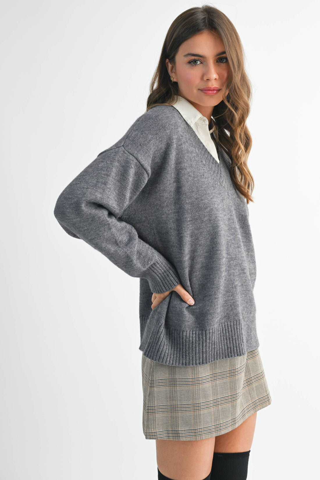 OLIVIA OVERSIZED V-NECK SWEATER