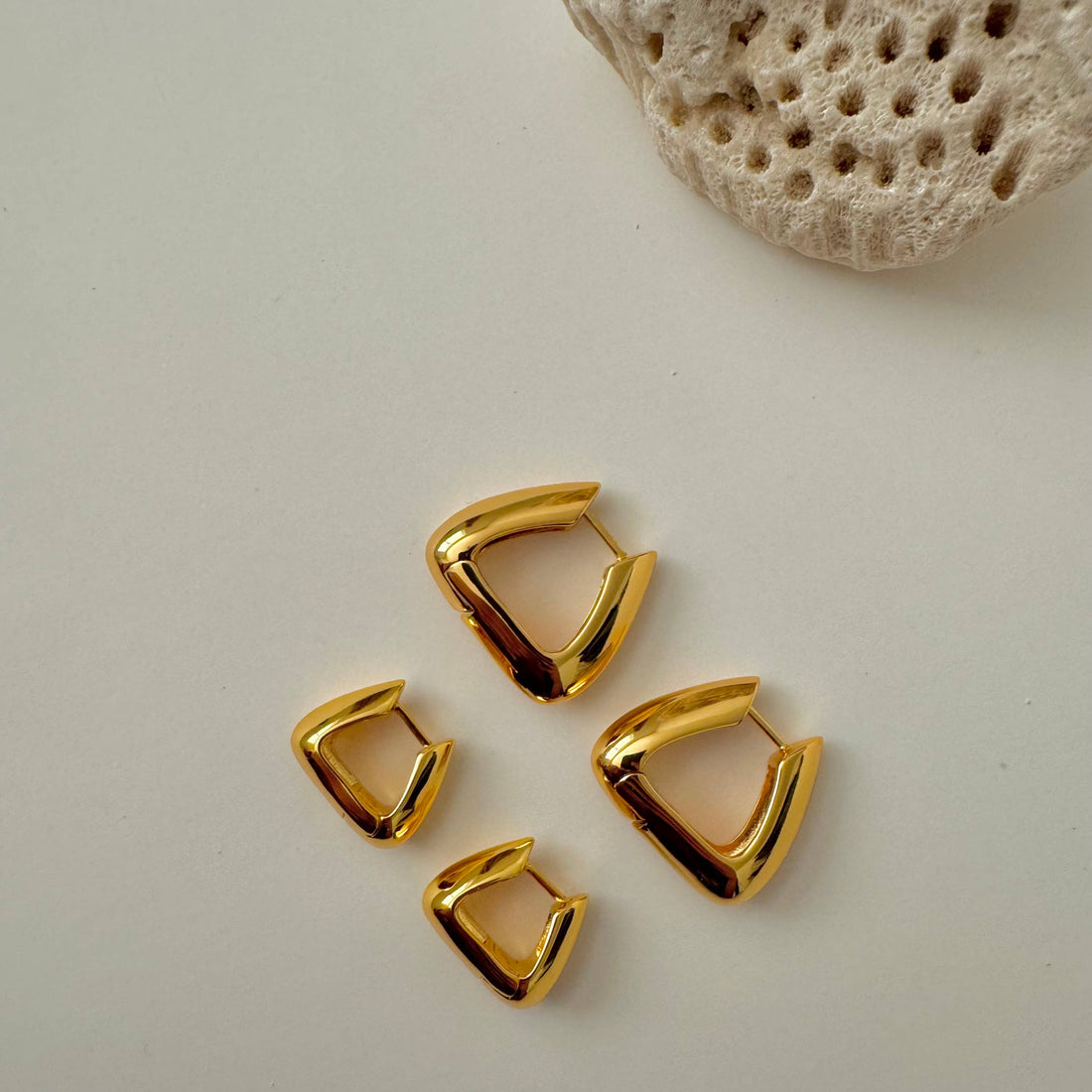 PYRAMID EARRINGS